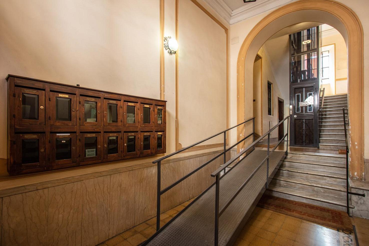 Monti Quiet And Spacious Apartment Roma Exterior foto